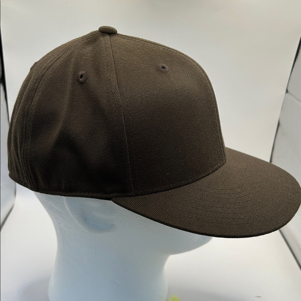 Classic Brown Men's Hat - Picture 13 of 13